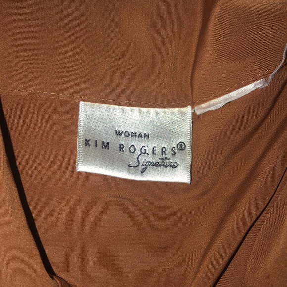 Button up - Picture 2 of 2